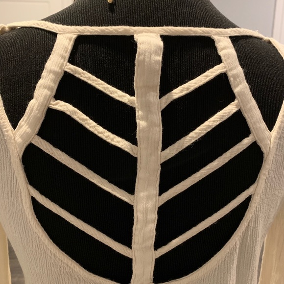 **SOLD** Blu Pepper Top - Picture 5 of 6